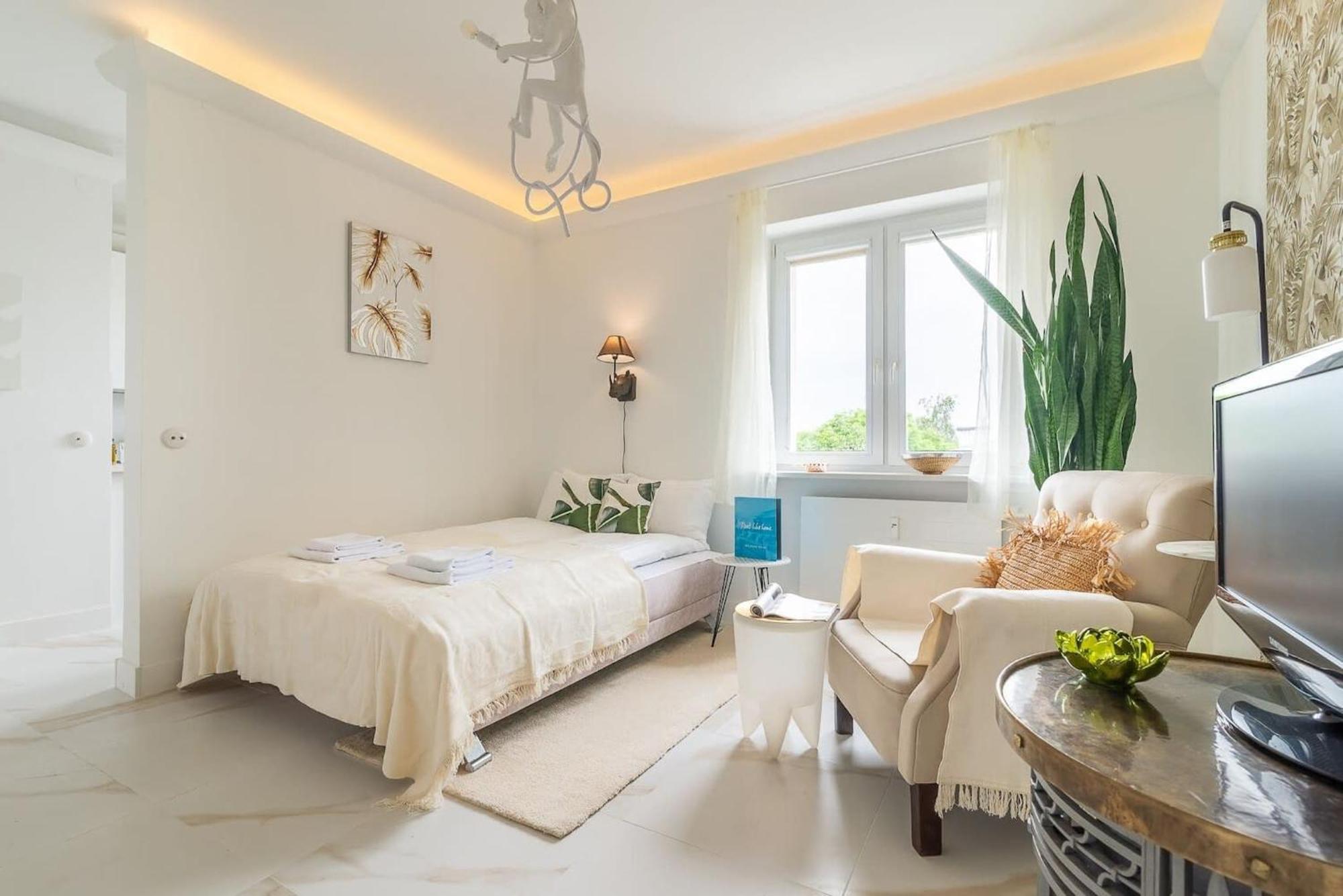 Plac Inwalidow 10 - Aesthetic Apartment By Noclegi Renters Варшава Экстерьер фото